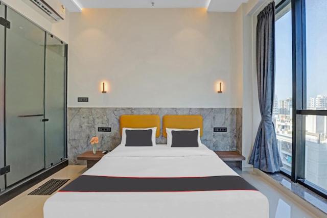 Hotel Gold Palace Inn Surat Exterior foto