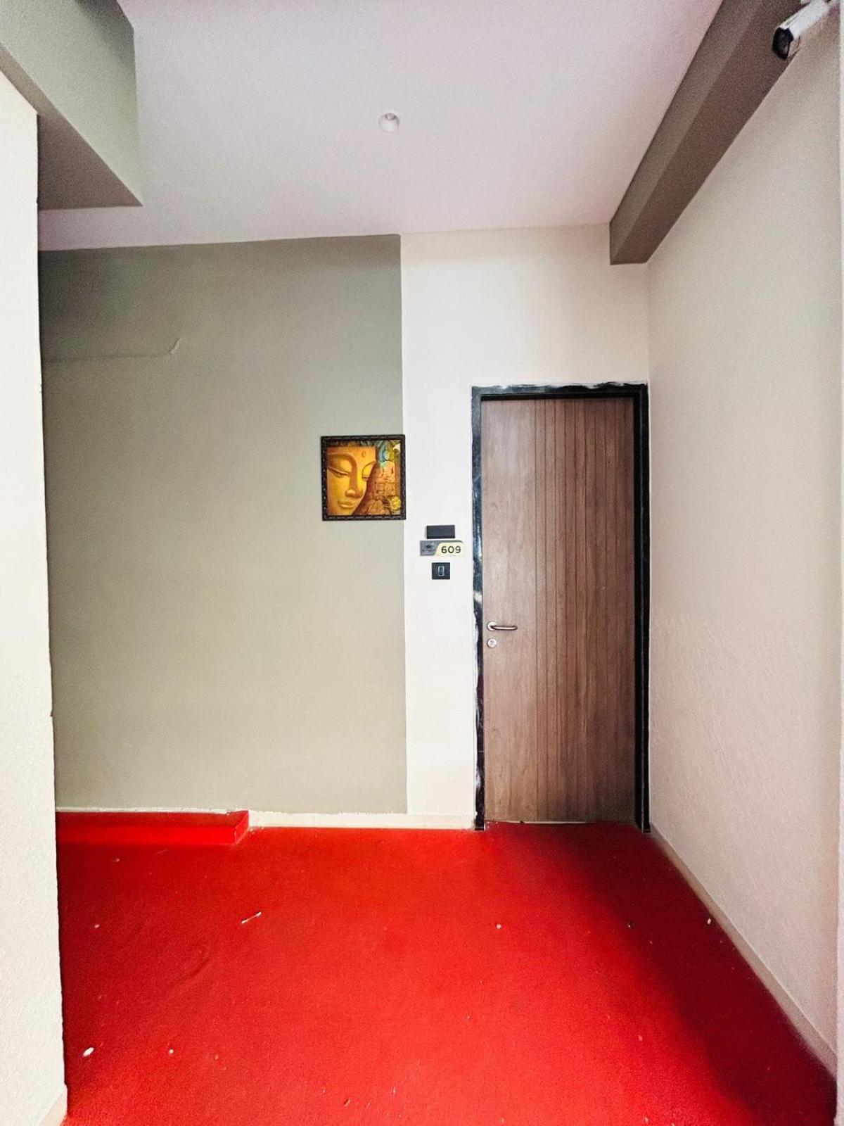 Hotel Gold Palace Inn Surat Exterior foto